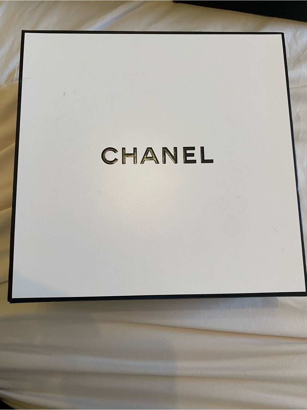 🛍️Chanel Authentic Branded Boxes & Camellias. See listing for pricing. - Picture 4 of 15